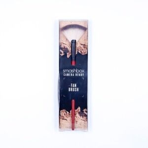 Smashbox‎ - Camera Ready Fan Brush